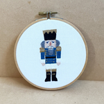 刺繍フレーム　くるみ割り人形