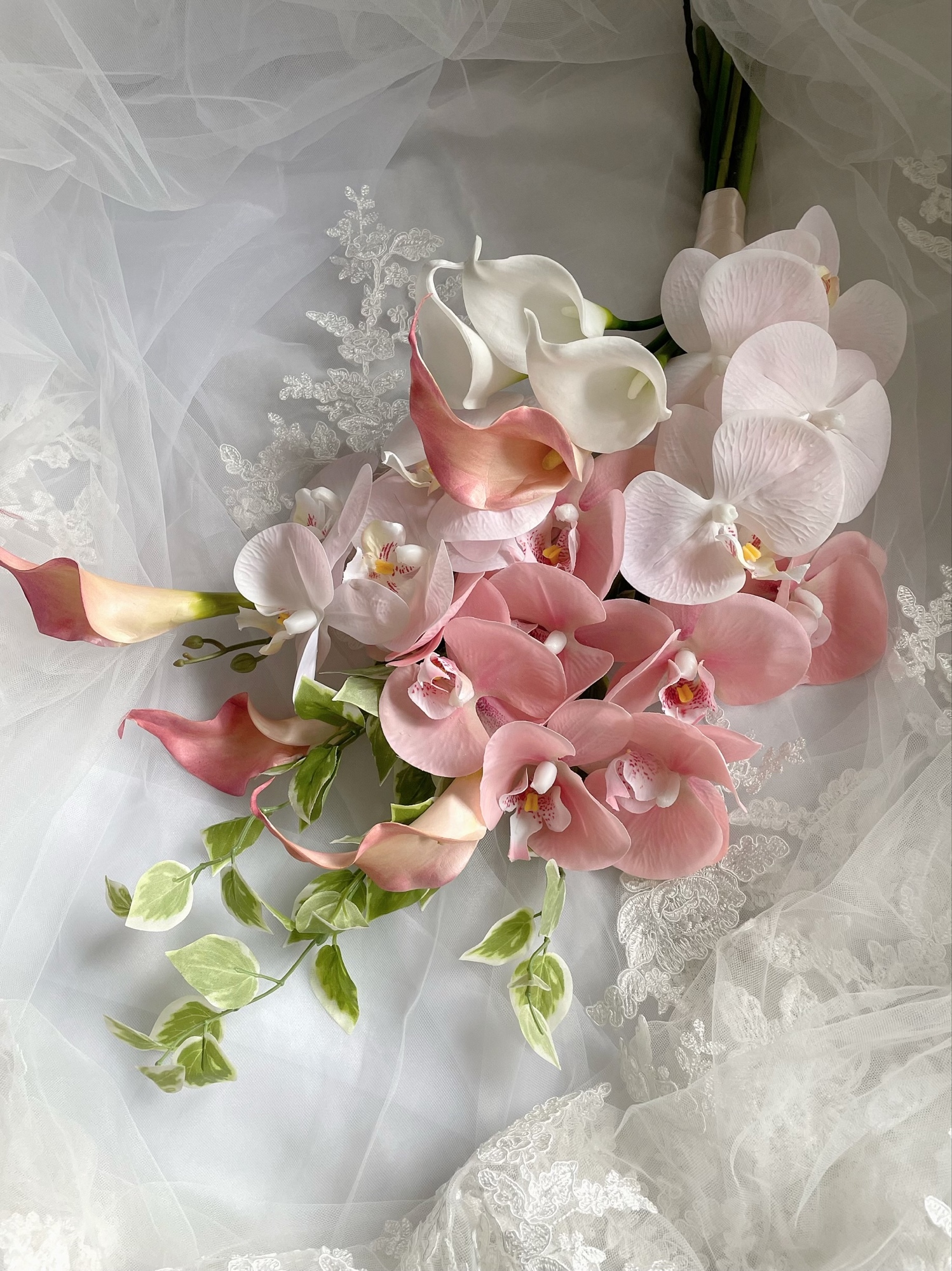 胡蝶蘭、カラー、ウェディングブーケ、アームブーケ、和装ブーケ