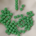 4㎜ 100pcs グリーン🫛 glass beads