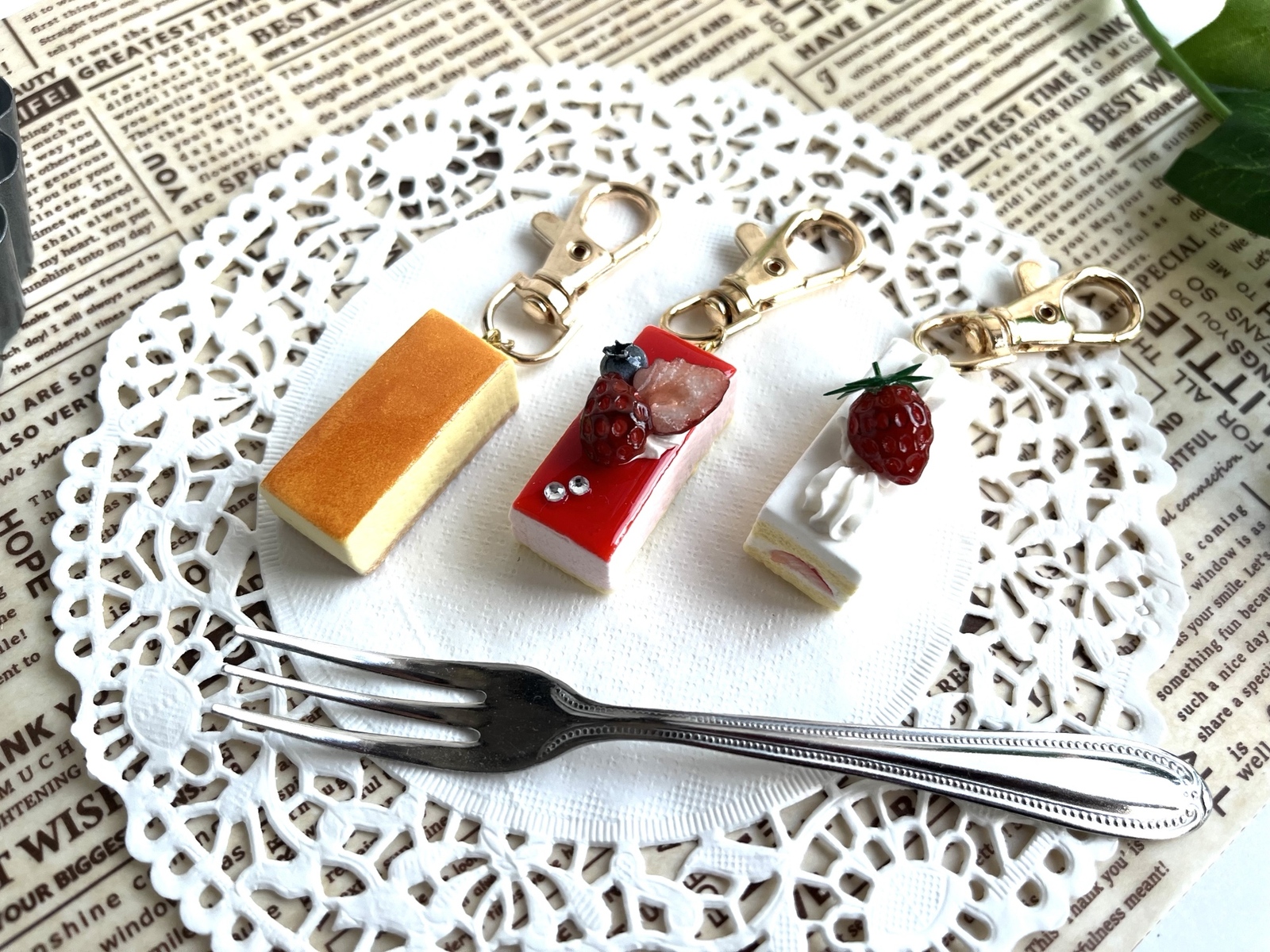 大人気♡】バーケーキのキーホルダー♡ショートケーキ♡いちごムース