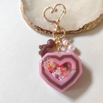 【1-13】うさぎいちご×チョコシャカシャカキーホルダー　シャカシャカ　シャカシャカ　レジン　チョコレート　バレンタイン