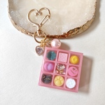 【1-14】HAPPYチョコBOX♡シャカシャカキーホルダー　シャカシャカ　シャカシャカ　レジン　チョコレート　バレンタイン