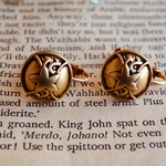 アンティークボタン　イヤリング　紋章