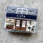 手刺繍スクエアポーチ　カフェ　水色チェック
