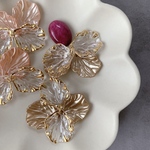 2pcs 花びらタッセル クリアゴールド × シルキーベージュ