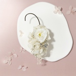 cocon お花のイヤーフック(グリーンアイスホワイト)