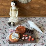 ミニチュア　ドールとお菓子作り