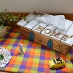 おうちの形の箱ティッシュケース　「MY　HOME」　水色の窓　&　メルヘンな屋根　ドアもついて、まるでおうち！！