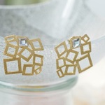 9 Blocks　□■　gold　■□