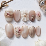 flower ring bijou × milk tea nail tips ネイルチップ 押し花ネイル ビジューネイル ぷっくりフラワーネイル ブライダルネイル 結婚式 前撮り お呼ばれ ネイル
