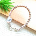 ☆送料無料☆パラコード　スマホストラップ　ショート　ハンドメイド　ストラップ　ハンドストラップ　ピンクベージュ　ライトグレー　シルバー