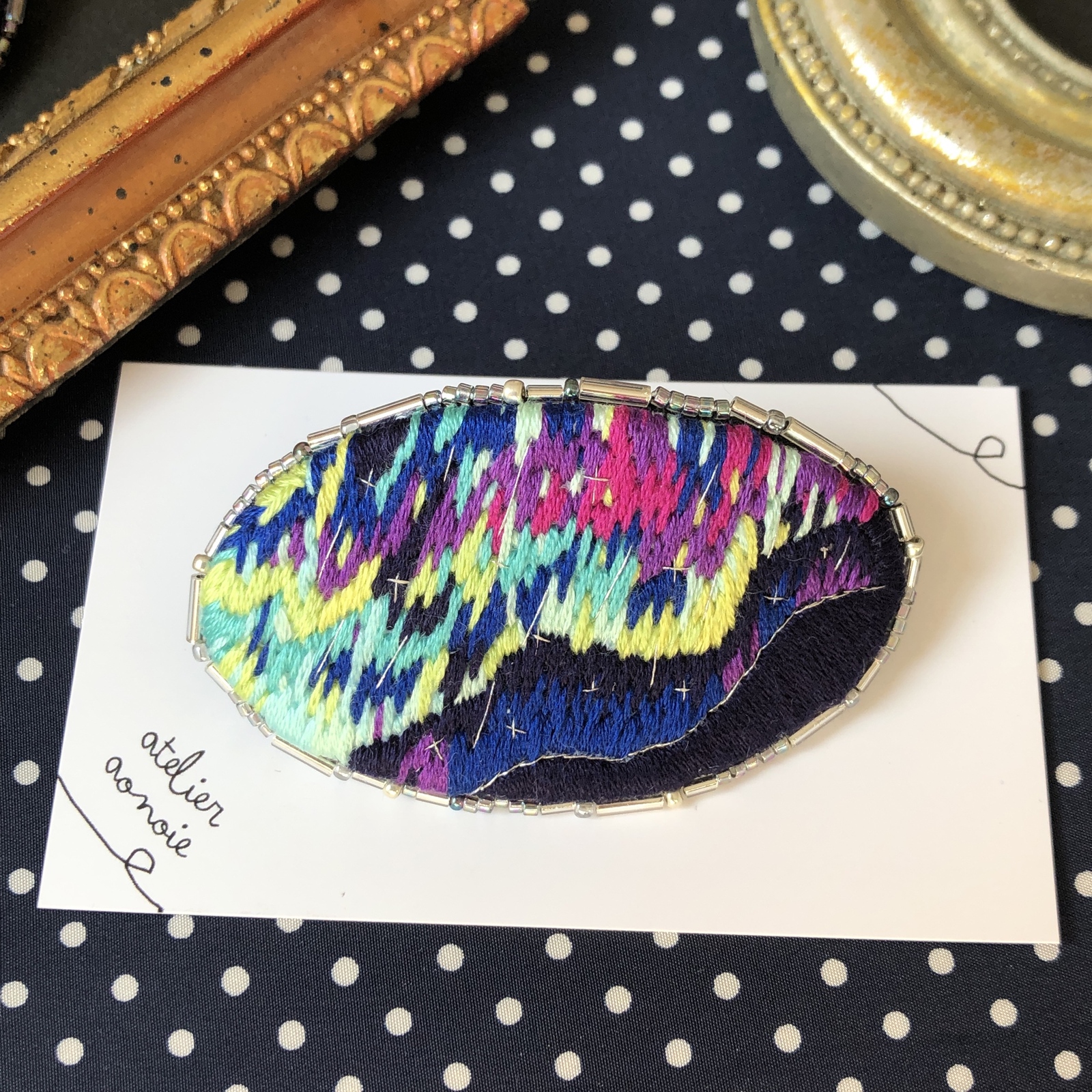 刺繍バレッタ