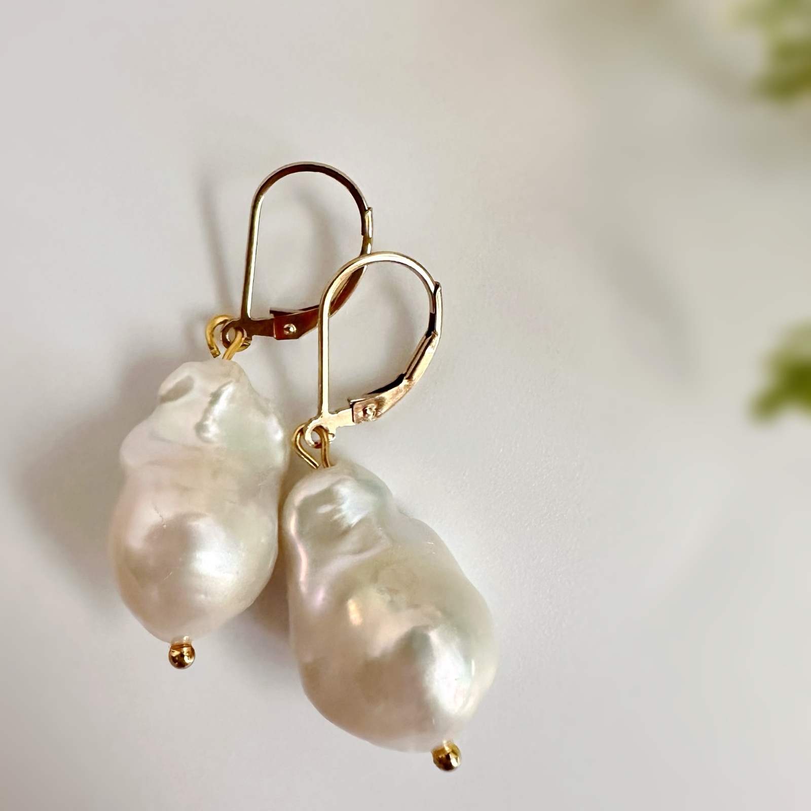 14kgf フレンチフック 大粒 バロックパール ピアス - Blanc