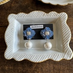 刺繍とコットンパールのイヤリング