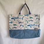 再販！サメのレッスンバッグ/ホワイト×水色/帆布/絵本バッグ