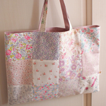 リバティ　パッチワーク　レッスンバッグ　トートバッグ　🌸🌼🤍🫧