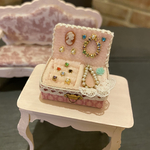 ミニチュア宝石箱　♪赤ピンク