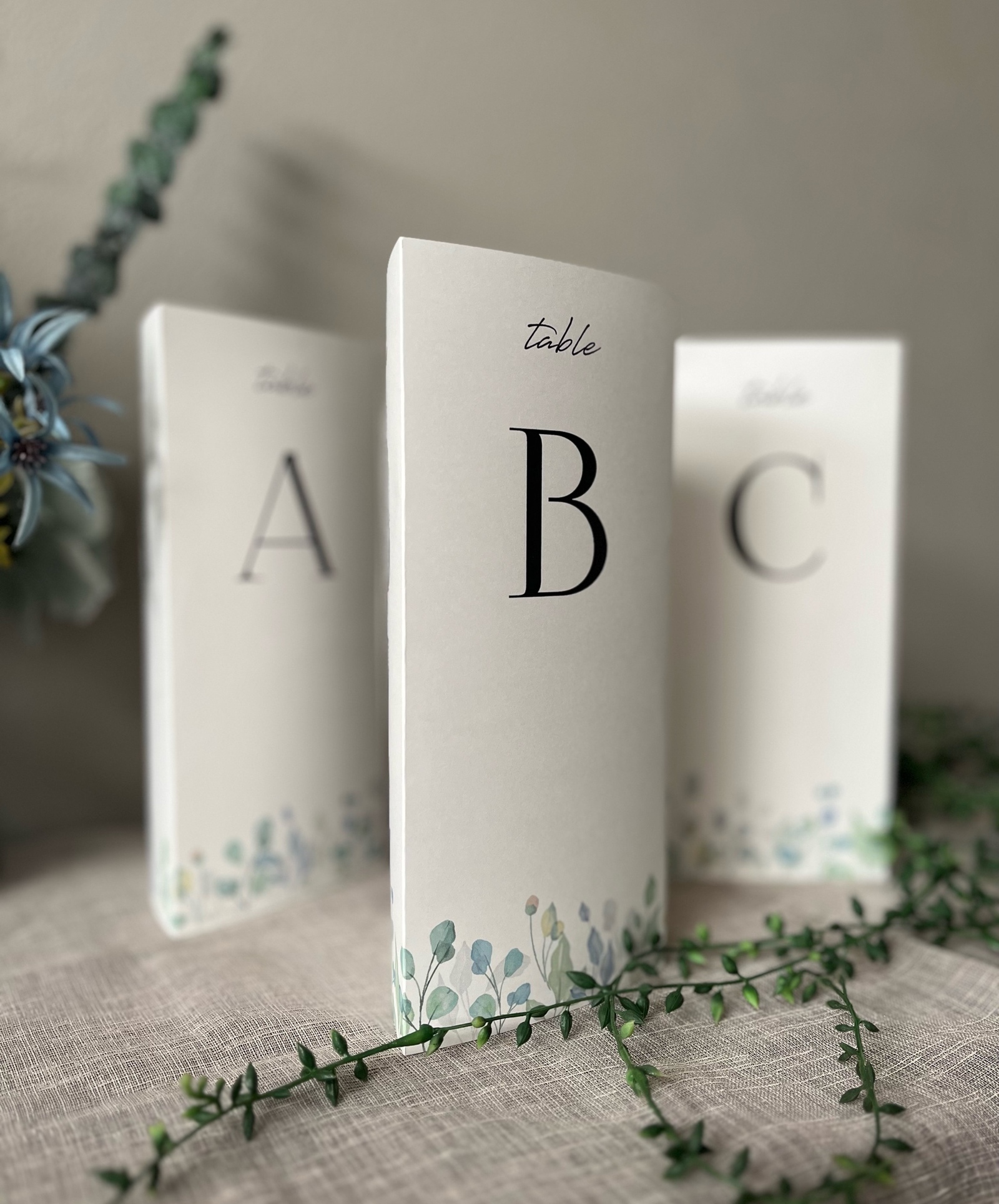 … ＵＫ　テーブルナンバースタンド用プレート角　彫アルファベット NTC09043 UK テーブルナンバースタンド用 プレート 角型 アルファベット （彫