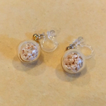 [送料無料♡]天然星の砂入☆小ぶりガラスドームノンホールピアス