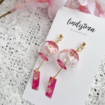 桜舞う 風鈴ミニチュアピアス イヤリング　さくら　ピンク