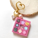  【2-3】HAPPYチョコBOX♡シャカシャカキーホルダー　シャカシャカ　シャカシャカ　レジン　チョコレート　バレンタイン