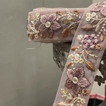 [右側] [実物のお色味と違う場合があります] インド刺繍リボン　花　インド刺繍　スパンコール　刺繍リボン　リボン　りぼん　※10月8日よりゆうパケットにて発送