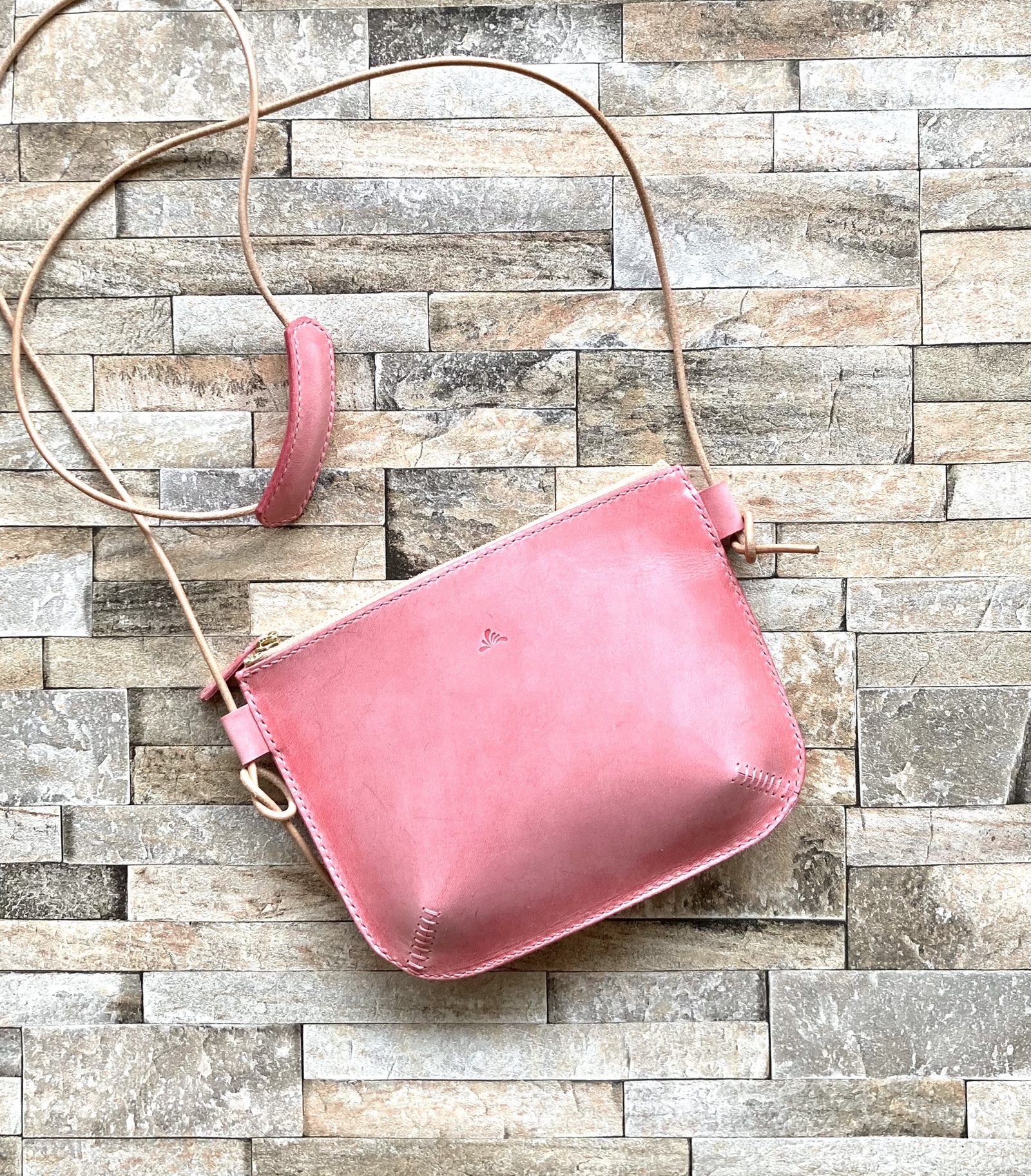 すっきり💖2wayポーチサコッシュ☆春待ちさくら☆肩当て付き革紐