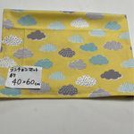 新柄❣️くも柄約40×60☆ランチョンマット