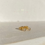 ゴールデンラブラドライト 【アフリカ産】 3mm サージカルステンレス製 ピアス ゴールドカラー