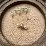 tiny brooch  小さなストレートブローチ  beige・white