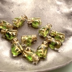 【4匹セット】JIRI＊IVANA#czech beads#チェコビーズ　cat 15✖️9㍉ crystal＊peridotgreen irregular mable /bronze