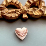 【1コずつ販売】#czech beads#チェコビーズ　Heart♡20✖️19㍉　white/copper