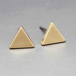 【選べる3色】ミニトライアングル スタッズ ピアス メンズOK