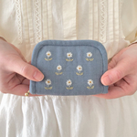 ハルジオンの手刺繍ミニ財布(ブルー)