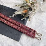 【ワインレッド】5colorの彩り❣️インド刺繍リボンのショルダーストラップ　スマホショルダー/ショルダーベルト／ネックストラップ