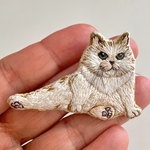 刺繍 ブローチ ぽっちゃり 猫タン  