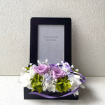 パープル系のフォトフレーム＊プリザーブドフラワー花薔薇ブリザードフラワー結婚式誕生日プリザプレゼント誕生日バラギフト花器サプライズ結婚祝い退職祝い卒業祝い