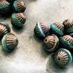 【4コセット】JIRI＊IVANA#czech beads#チェコビーズ　UFO🛸Saturn🪐　12✖️11㍉ irregular green/copper