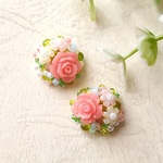 【kunimasaf様専用ページ】ピアス/イヤリング＊薔薇と小花＊ビーズ刺繍