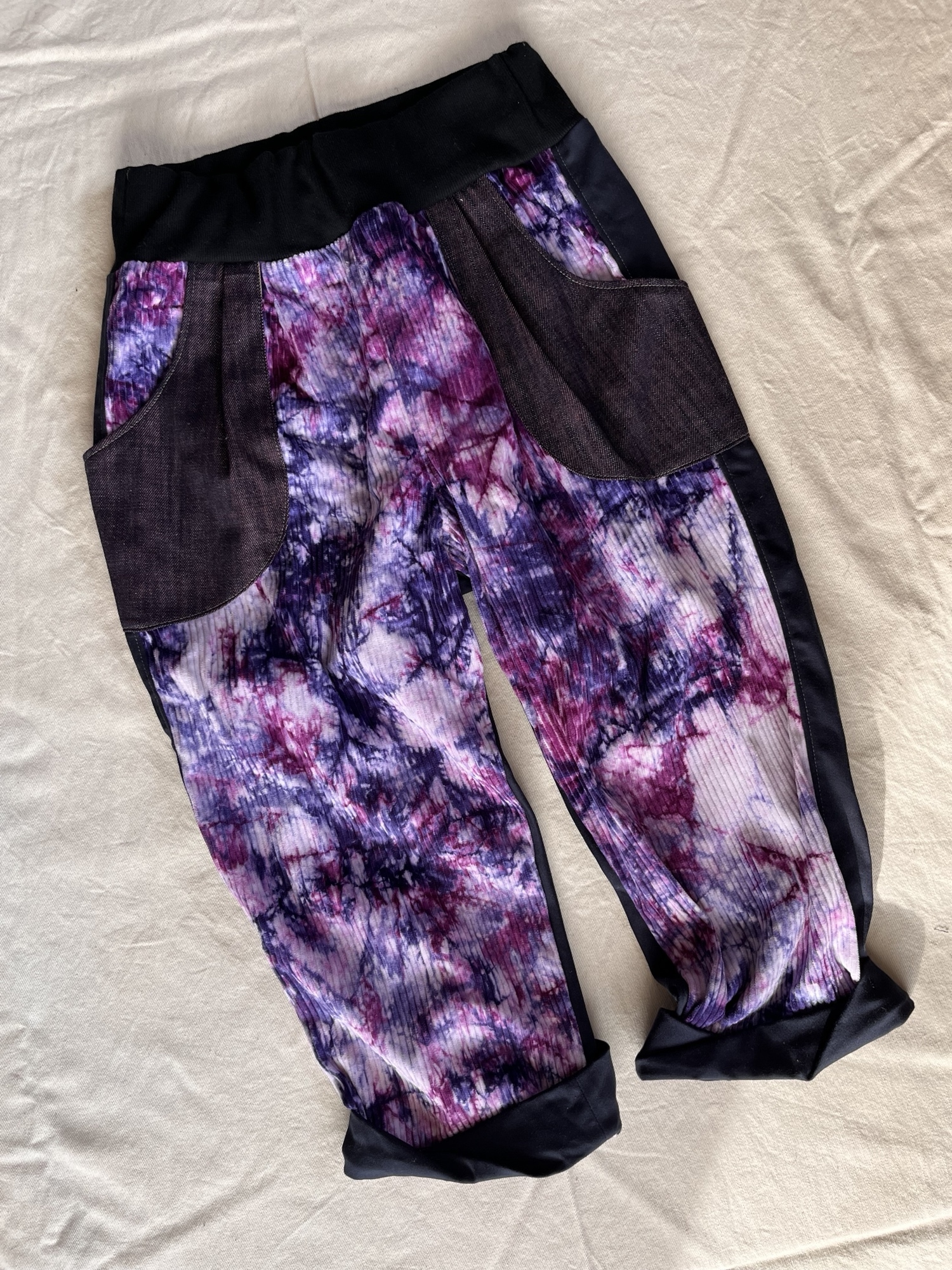SALE●タイダイ柄コーデュロイのサルエルパンツ