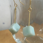 キューブピアス