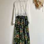 【アフリカ布】ワイドパンツ＊大輪のの花＊美しいです✨🤩
