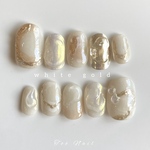 White gold ぷっくり オーロラ ニュアンスネイル