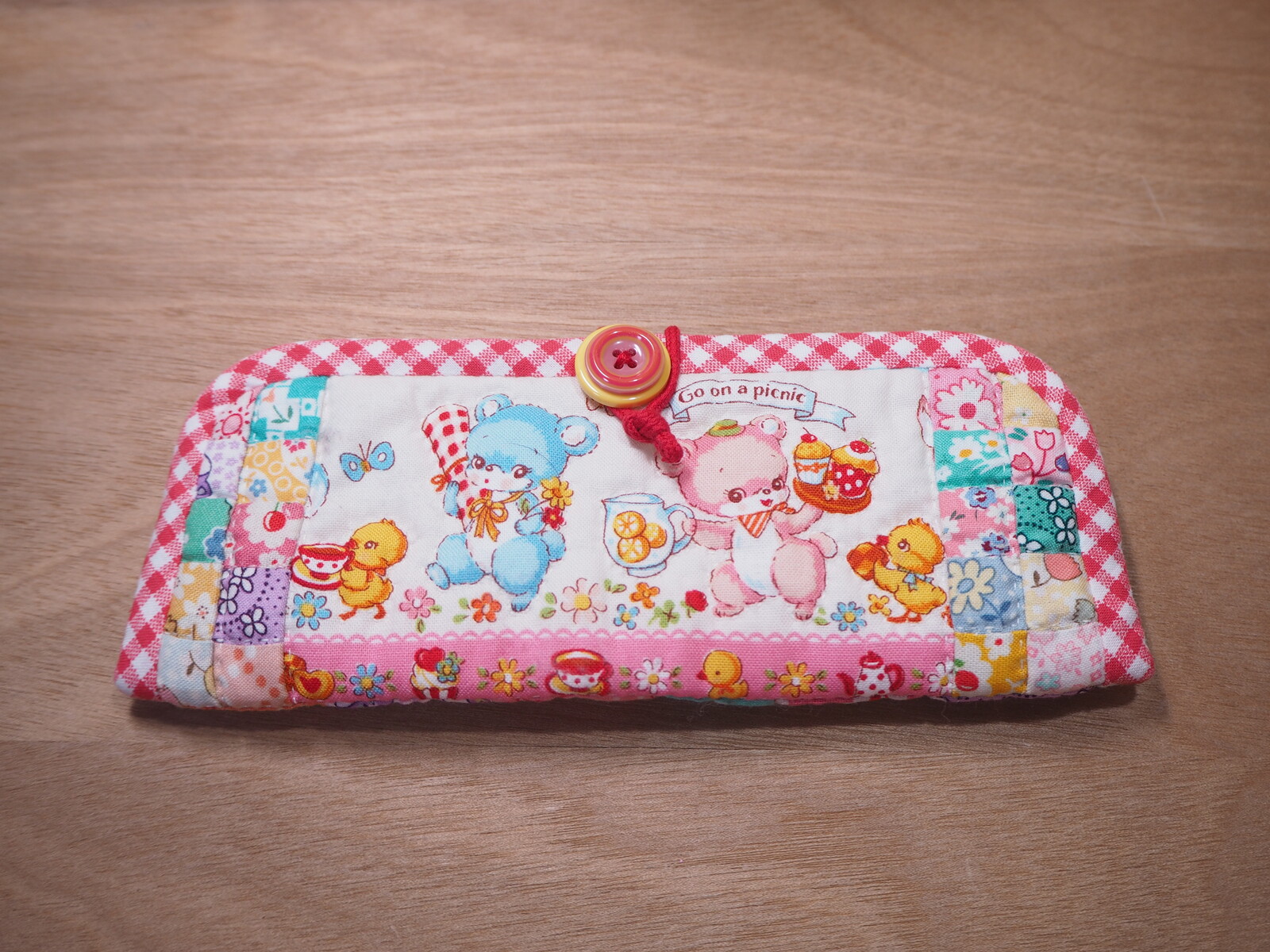 ハンドメイド☆女の子のパッチワークポーチ☆ 可愛い女の子のパッチワークポーチ作成キット ファスナー