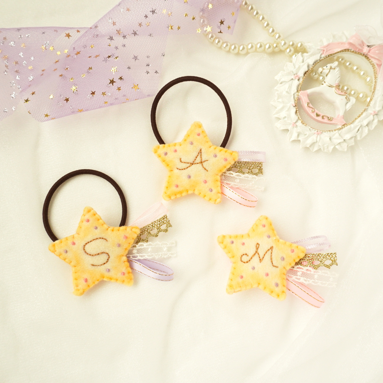 流れ星のヘアゴム・ヘアピン・ベビークリップ♡イニシャル刺繍♡選べる