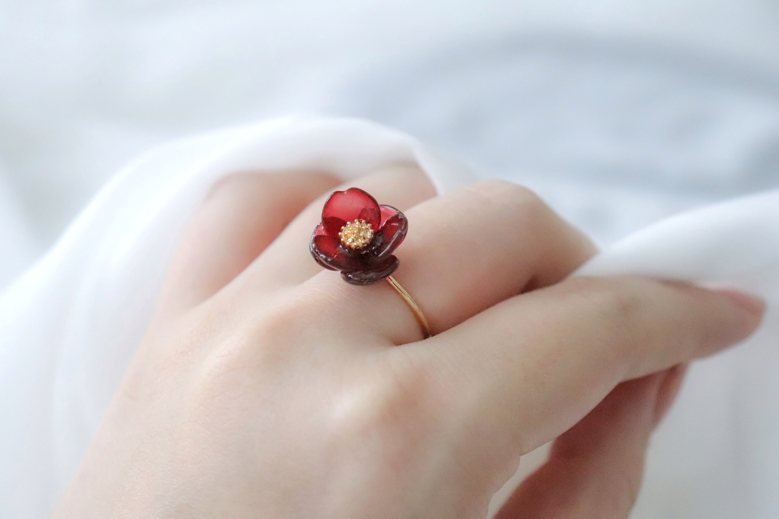 椿リング 冬の花 ツバキ つばき 赤 白 レッド ドライフラワー 小ぶり