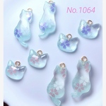 オーダー用となりますNo.1064チャーム♪ペンダントトップ♪カン付きレジンパーツチャーム♪猫♪桜