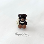 【🙇‍♀️出品時間変更してます 】🔫🐻Teddy bear ring ✵ 猟師なツキノワグマの指輪  フリーリング   くま  