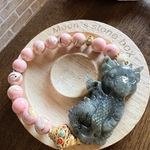 ピンクシラーベビードラゴンのデザインブレスレット