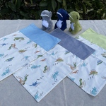 ランチョンマット25×35 きょうりゅう柄　３色展開